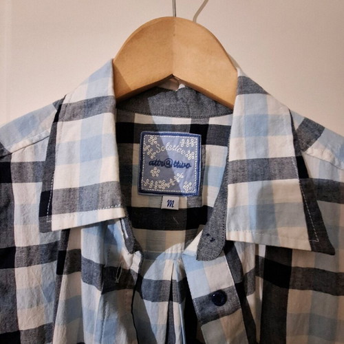 Attrattivo sleeveless checkered shirt like new, size M, white and blue