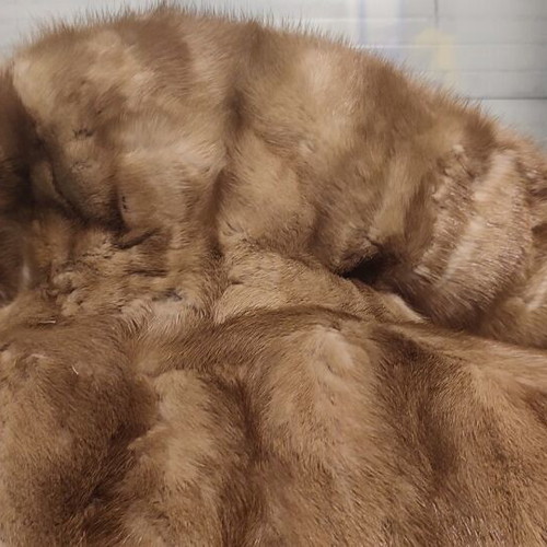 Women's mink fur coat like new, size M-L, beige