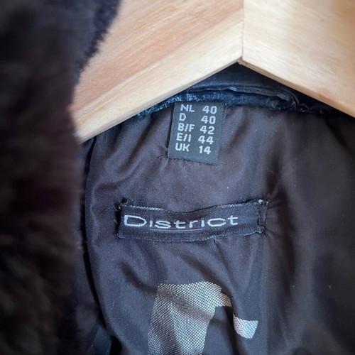 District women's winter jacket like new, black