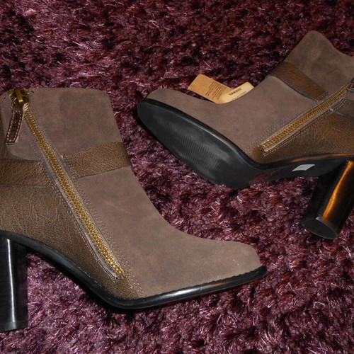 Diesel brown heeled shoes new, size 38