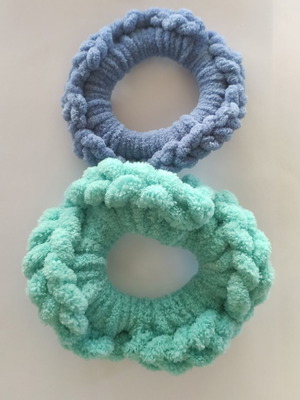 Handmade knitted puffy scrunchies set of 2, new