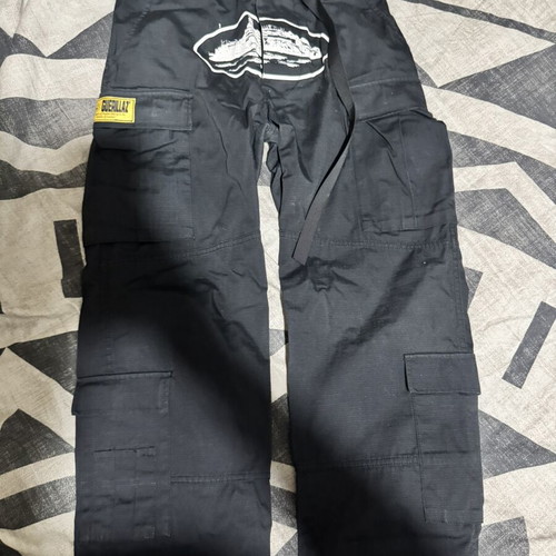 Corteiz 5Starz cargos size medium, like new