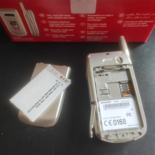 Sharp GX30 Vodafone live! vintage mobile phone used, for repair