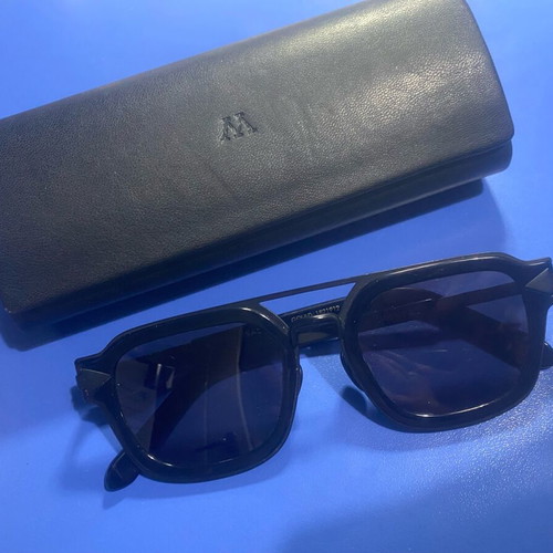 Monumental sunglasses by Karen Walker like new, black