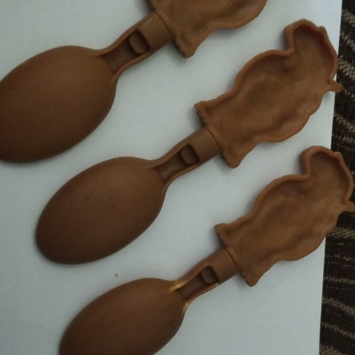 Nestle collectible spoons with Tyrannosaurus Rex, like new, set of 3