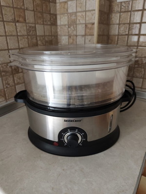 SilverCrest electric steamer like new, 800W