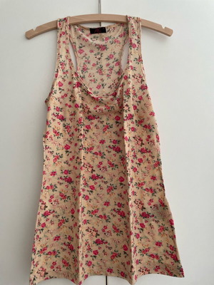 Sleeveless women's blouse like new, multicolor, size M