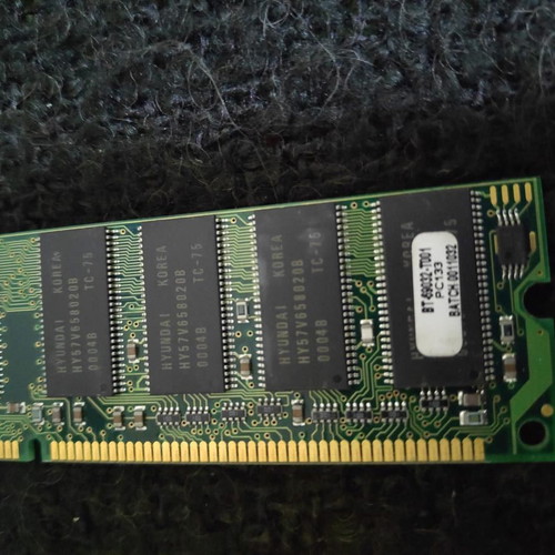 Compaq Hyundai 64MB SDRAM PC100 RAM like new