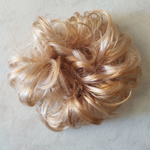 Hair extension with short blonde hair, like new