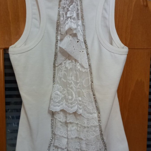 Paranoia cotton t-shirt with lace and rhinestones, like new, size M