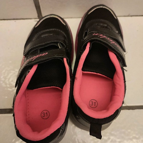 Girls' athletic shoes size 31 like new, black-pink