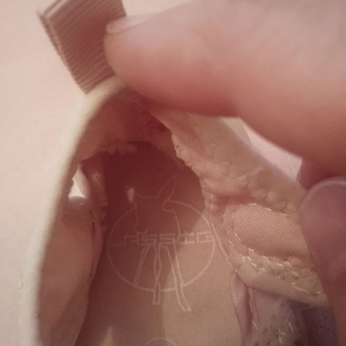 Baby shoes size 19 like new for girl