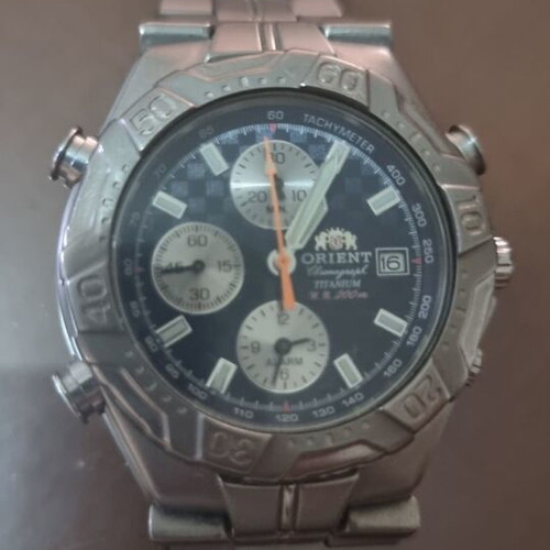 Orient titanium chronograph like new, gray and blue