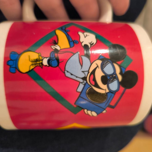 Mickey mug like new with design