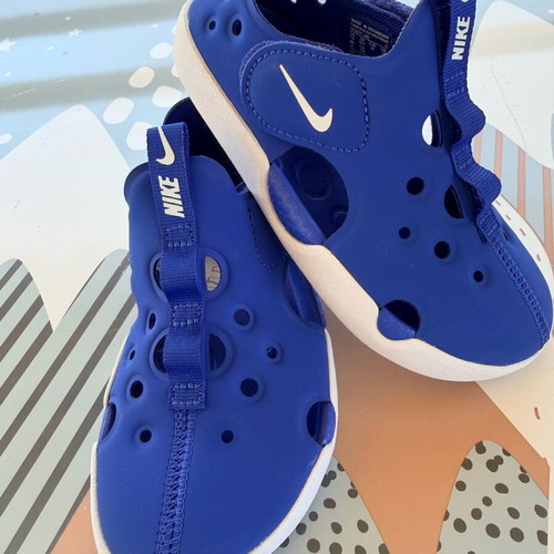 Nike blue summer shoe size 28 like new