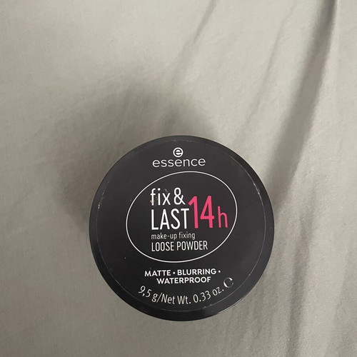 Essence Fix & Last Loose Powder like new, matte, waterproof