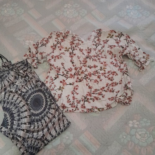 Blouse used, size M, gift pants included