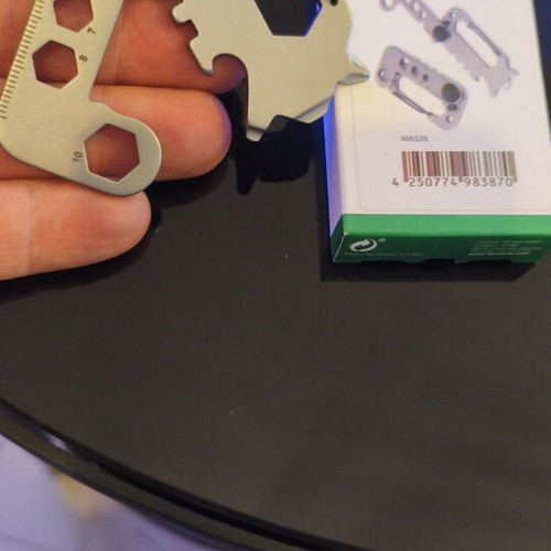 4smarts Multi Tool Keychain new, carabiner