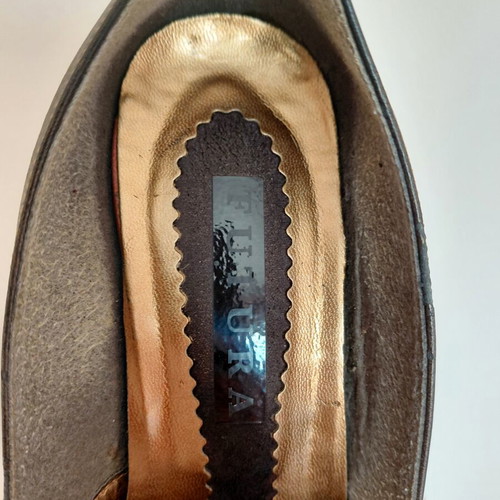 Leather brown pumps used, size 40