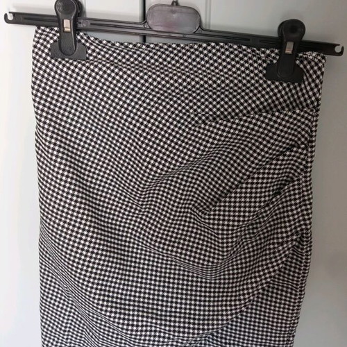 Mini Pencil Checkered Skirt Luigi New, Size M