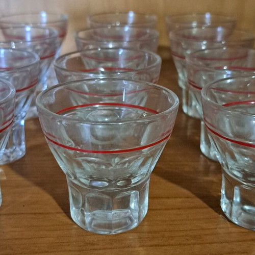 Vintage liqueur or ouzo glass set like new, 11 pieces