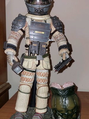 Aliens Kane Astronaut Hot Toys figures new