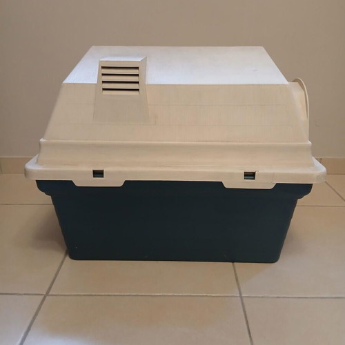 Dog house plastic used