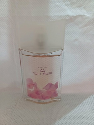Avon Lily Soft Musk cologne new, authentic