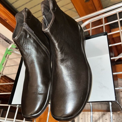 Prada ankle boots size 41, dark brown
