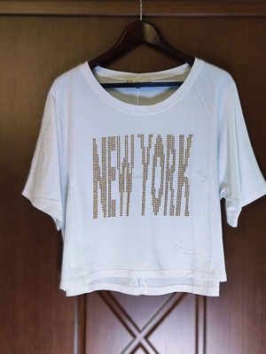 Zic Zac λευκό crop top New York με χρυσά στρας σαν καινούργιο, One Size