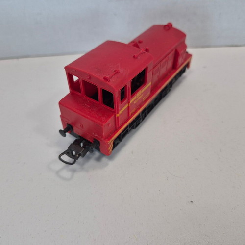 Lima H0 Train Set BR 332 and 6 DB Freight Cars used