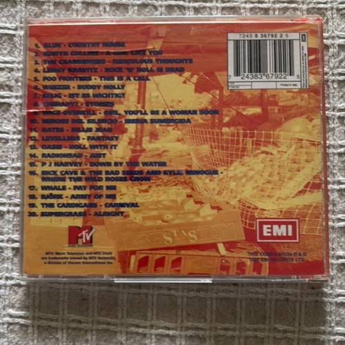 Fresh 20 of the freshest sounds around CD used