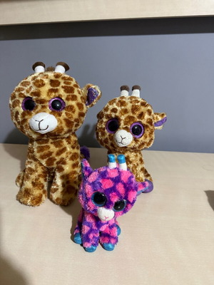 TY Beanie Boos set of 3 giraffes like new, 3 sizes