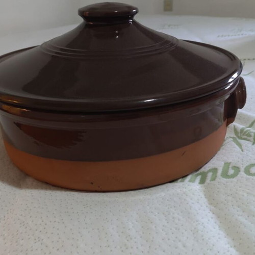 Large handmade clay pot like new