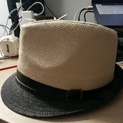 Straw hat new, beige and blue