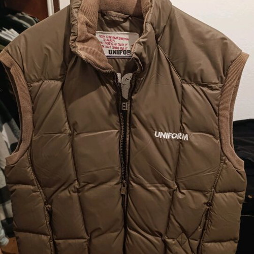 Uniform sleeveless jacket like new, brown, size L