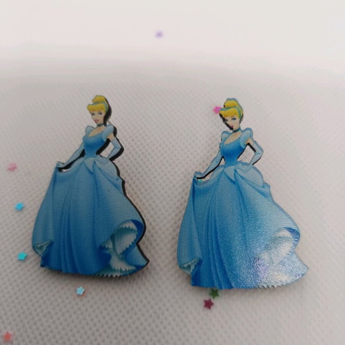 Wooden Disney Cinderella Earrings new, blue