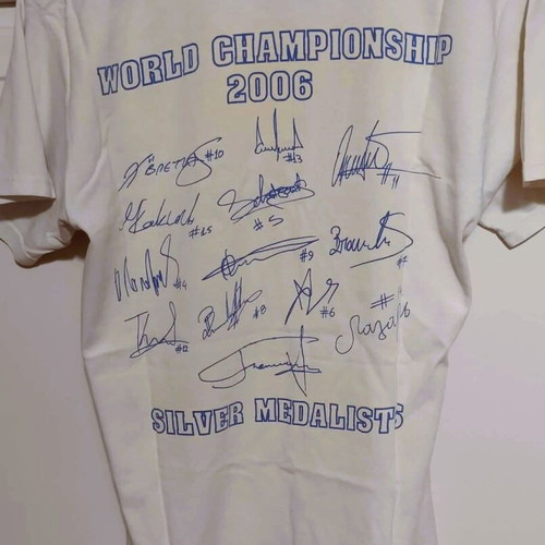 Collectible t-shirt with signed players Greece national team Silver medalist 2006 like new