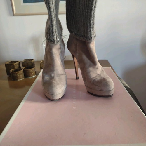 Gianni Marra beige suede boots used, size 41