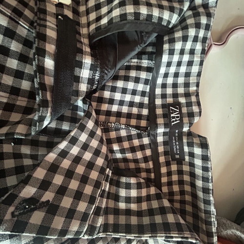 Zara pants like new, size XS 34 6, black and white