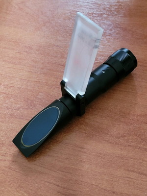 Euromex Holland handheld refractometer for sugar measurement like new