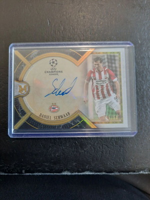 Topps Museum Collection UCL Auto 45/50 Relics Gold MAR-DS Daniel Schwaab like new