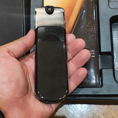 Nokia 8800 Black Box phone