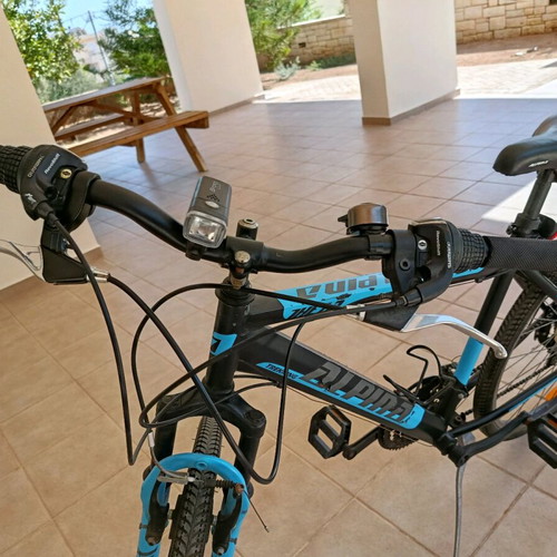 Alpina trekking bicycle 28 inch with 6 speeds used, blue