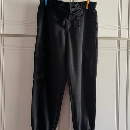 Urban Classics black cargo pants like new, size M