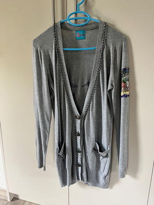 Siren cardigan used, grey with embroidered back and chains