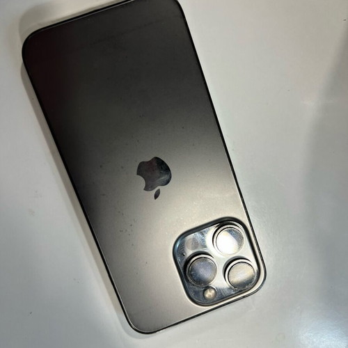 I phone used, gray, in very good condition