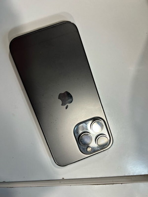 I phone used, gray, in very good condition