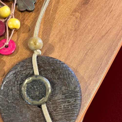 Pack of 5 necklaces like new, intact
