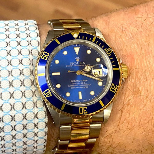 Rolex Submariner 3135 used with box and papers, like new condition